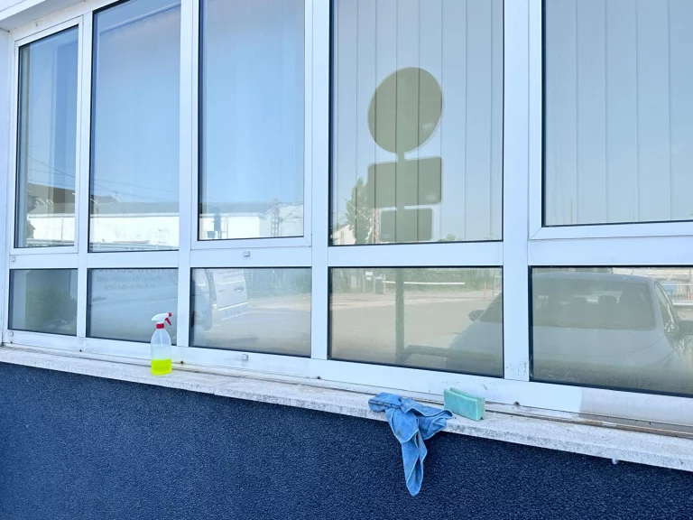 Service-Kaya-Fenster-Putzen-h